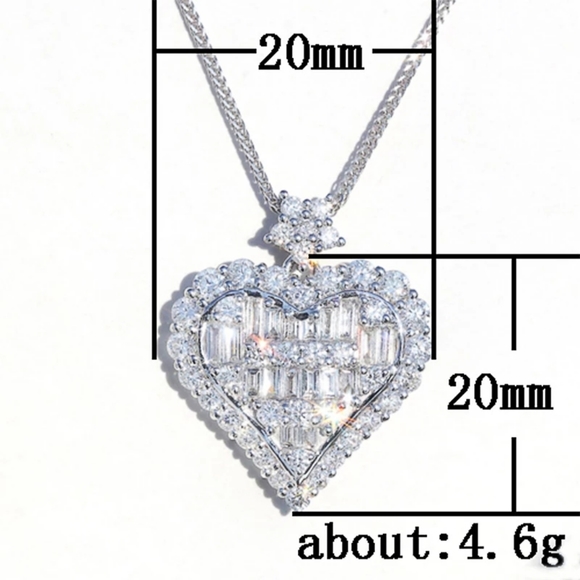 Silver heart shaped pendant Diamond CZ necklace - Picture 6 of 6
